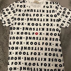 MAISON KITSUNE Kool Fox All-Over Tee